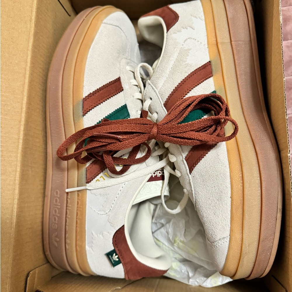 adidas Gazelle Bold Maple Leaf